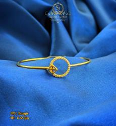 Glamorous Gold Lightweight Everyday Bangle