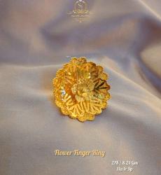 21 Karat Gold Floral Statement Ring