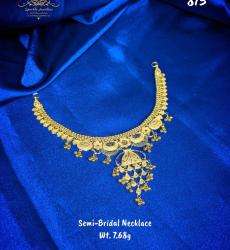 Semi Bridal Gold Short Necklace