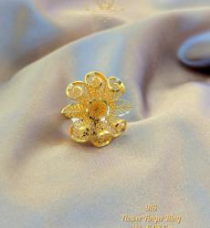 22k Gold Flower-Shaped Finger Ring