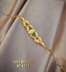 916 Hallmarked Gold Fancy Bracelet