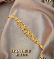 Fashionable Chic 22k Gold Bracelet