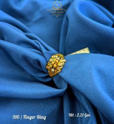 Attractive 22k Gold Finger Ring