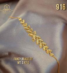 22 Carat Gold Leaf Pattern Bracelet