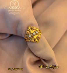 Elegant 22K Gold Ladies Finger Ring